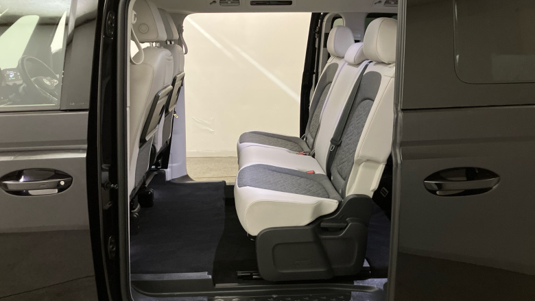 Volkswagen ID. Buzz 210kW Style Pro 86kWh 5dr LWB Auto [7 Seat] Electric Estate